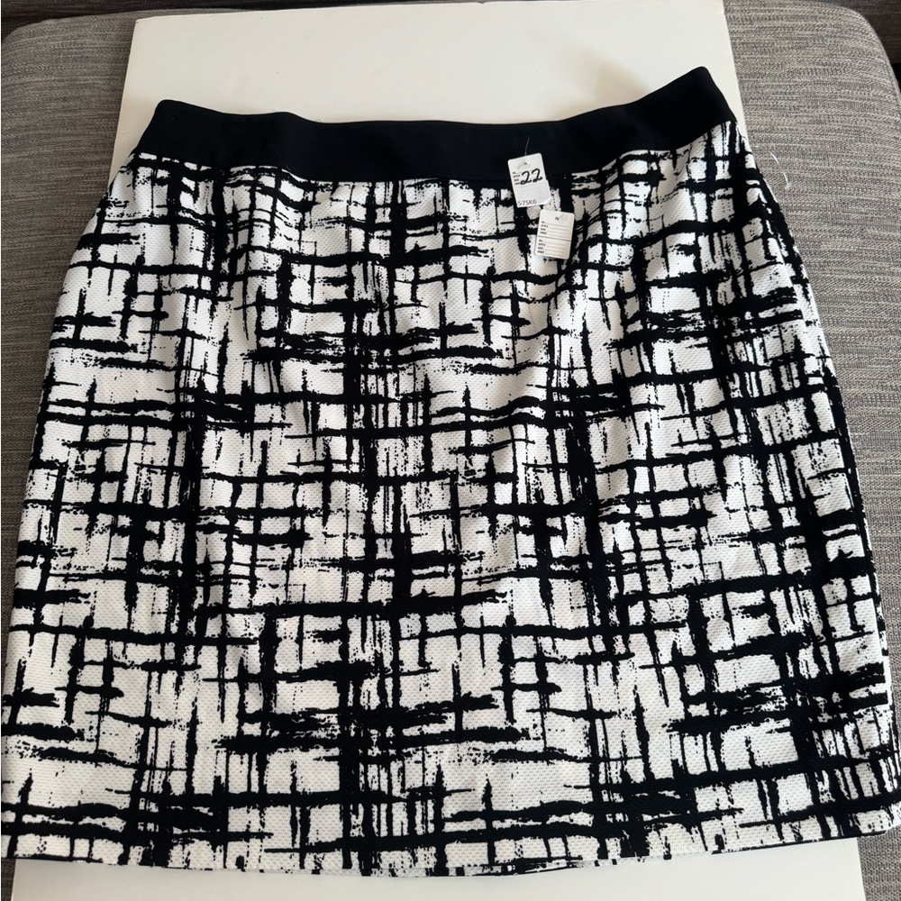 Jones New York Black and White Grid Mini Skirt